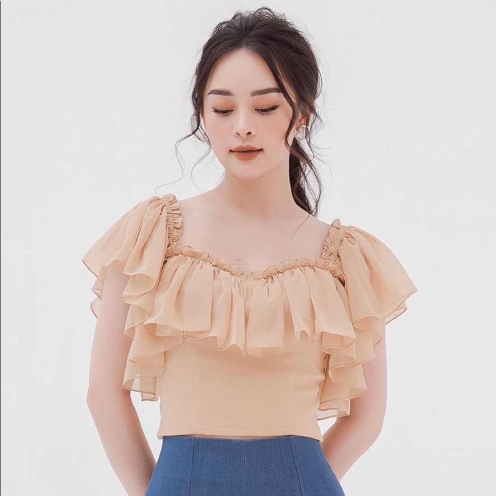 Nude croptop